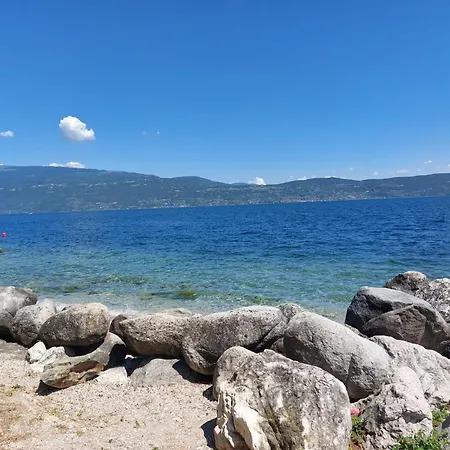 Casa Malina Im Gruenen Am Gardasee בית נופש טוסקולנו מדרנו